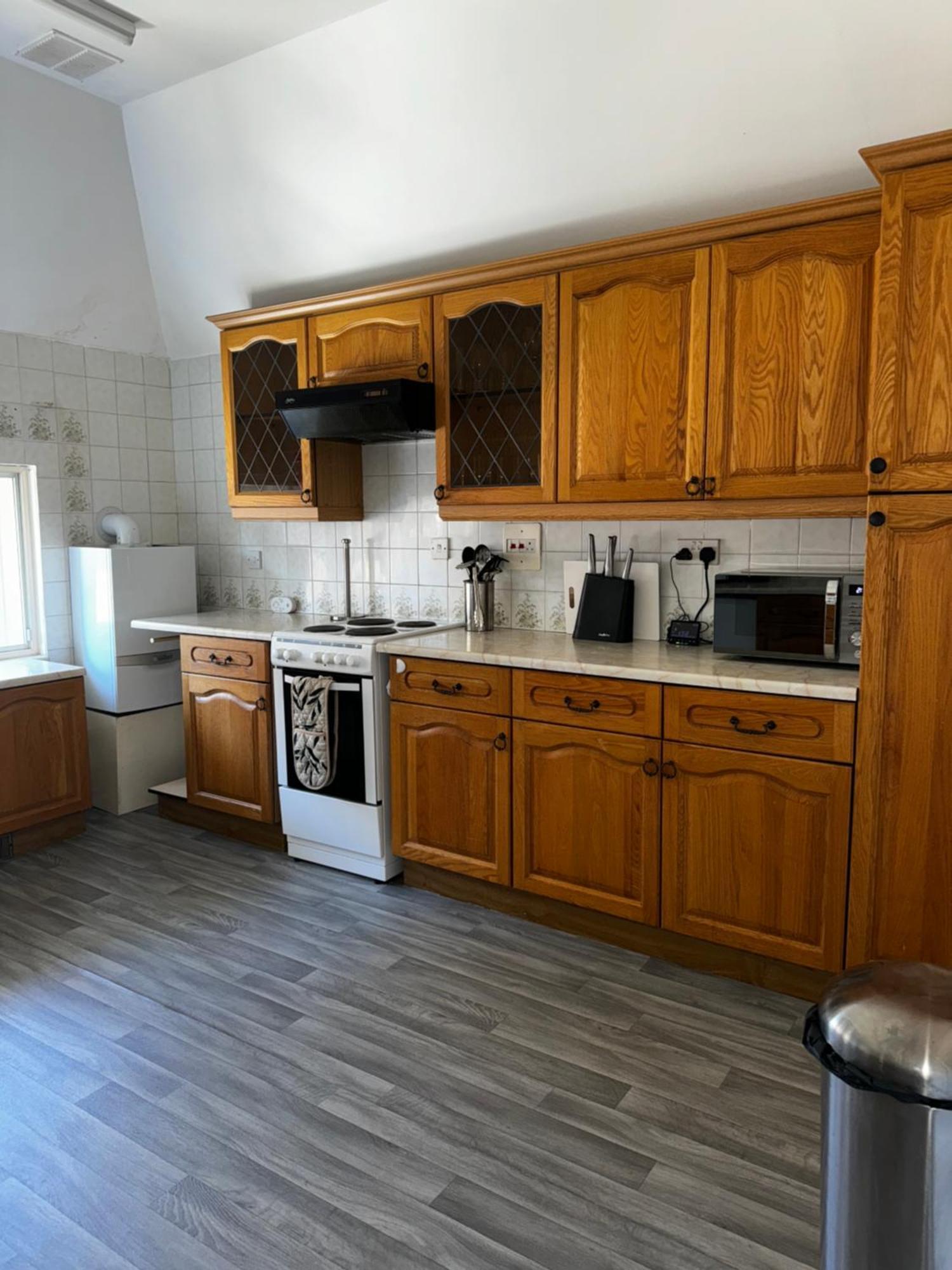 Apartment In Canford Cliffs Close To Sandbanks Beach Poole Bagian luar foto